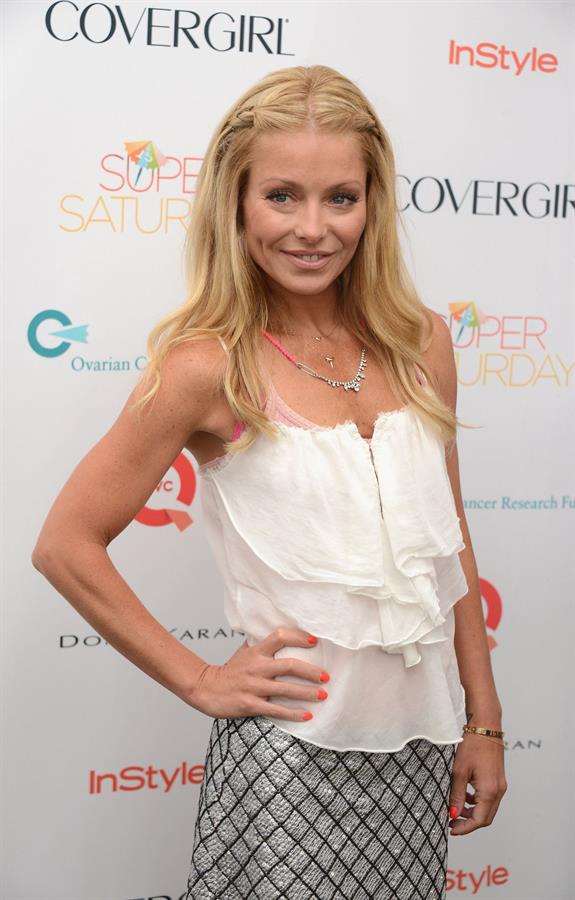 Kelly Ripa - OCRF's 15th annual Super Saturday -- Water Mill, Jul. 28, 2012