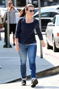 Kristen Davis at the Le Pain Quotidien restaurant in Brentwood - September 25, 2012 