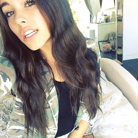 Madison Beer taking a selfie