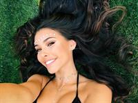 Madison Beer taking a selfie