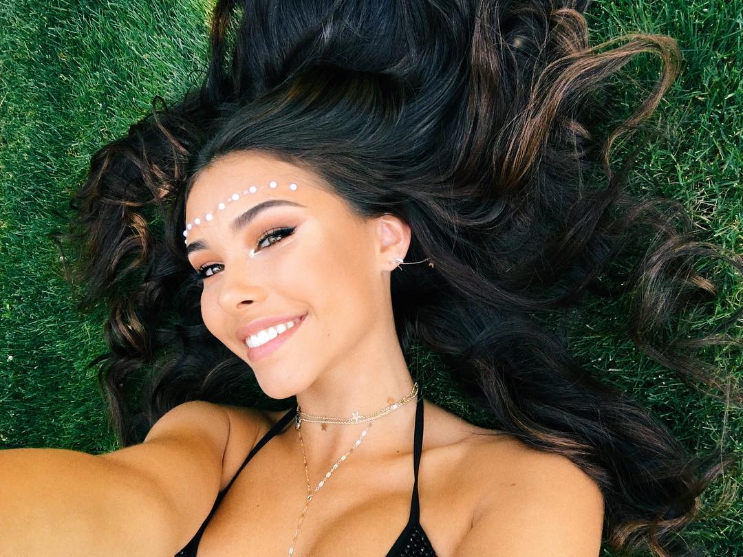 Madison Beer taking a selfie