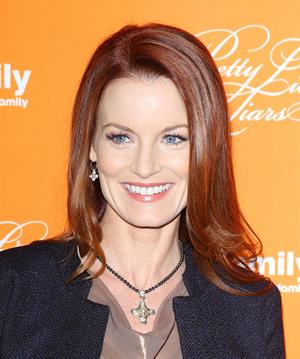 Laura Leighton  Pretty Little Liars  Halloween Episode Premiere (Oct 16, 2012) 