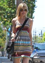 Leslie Bibb - Left a hair salon in West Hollywood, California - August 23, 2012