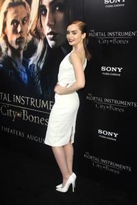 Lily Collins The Mortal Instruments City Of Bones Premiere LA 8/12/2013 