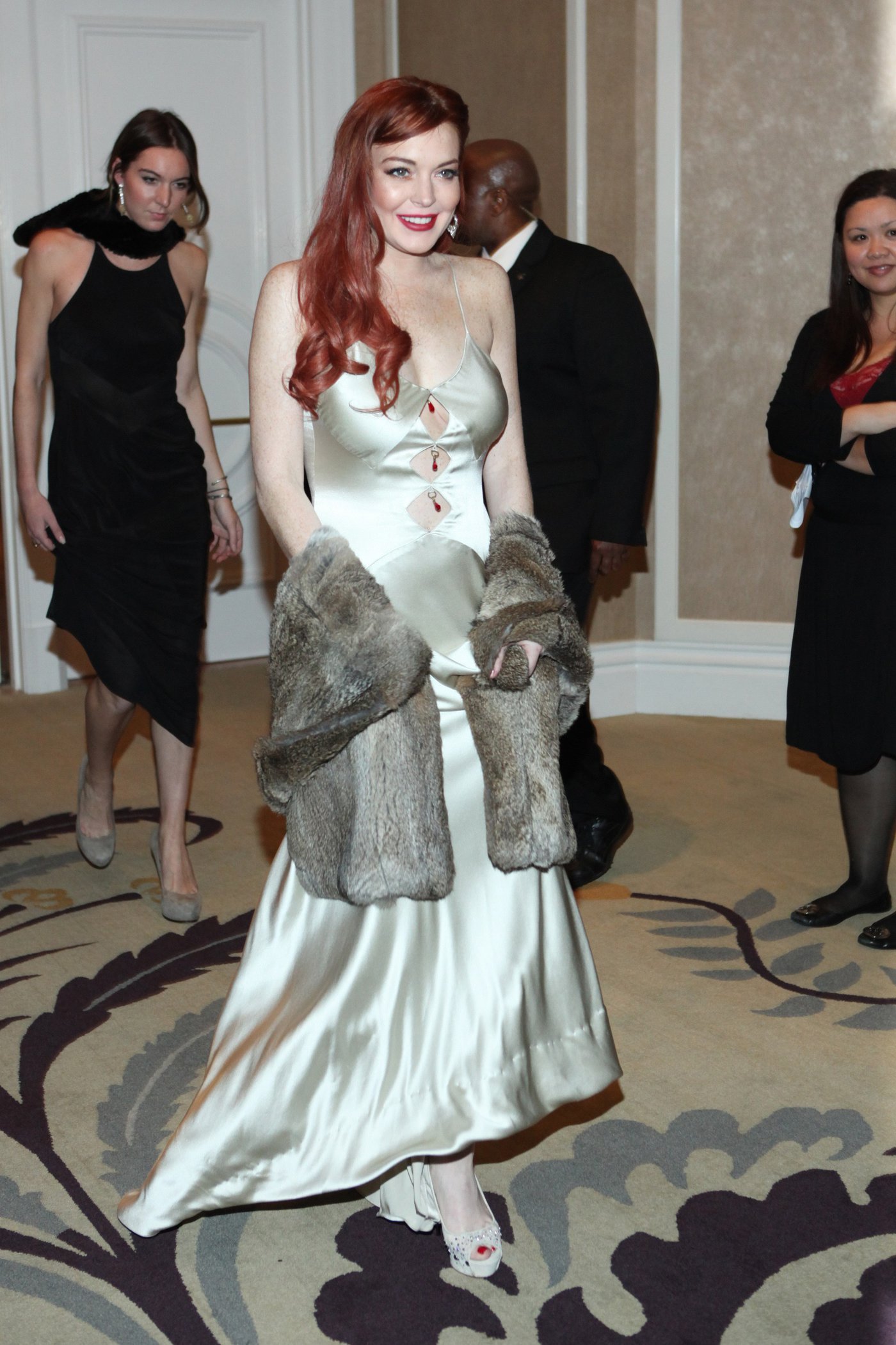 Lindsay Lohan  Liz & Dick  Los Angeles Premiere (November 20, 2012) 