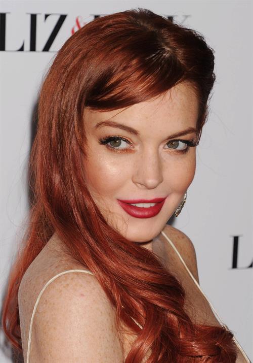Lindsay Lohan  Liz & Dick  Los Angeles Premiere (November 20, 2012) 