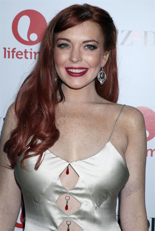 Lindsay Lohan  Liz & Dick  Los Angeles Premiere (November 20, 2012) 