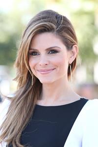 Maria Menounos – on  Extra  set 9/26/13  