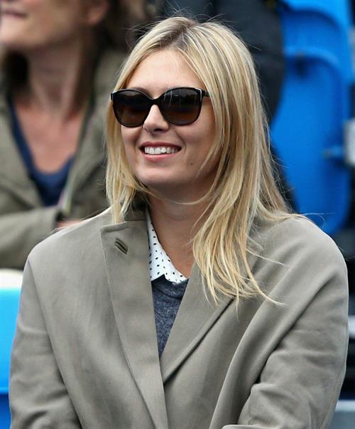Maria Sharapova Watches her boyfriend on day one of the AEGON Championships at Queens Club in London - June 10, 2013 