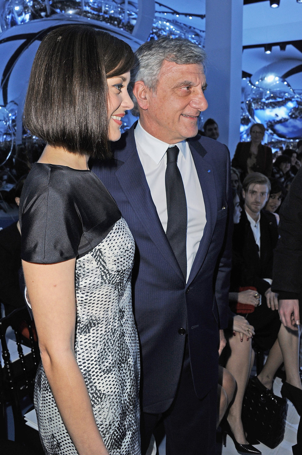 Marion Cotillard - Attends the Paris Fashion Week in Paris (01.03.2013) 
