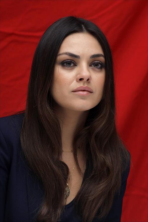 Mila Kunis  OZ: The Great And Powerful  Press Conference, Feb 15, 2013 