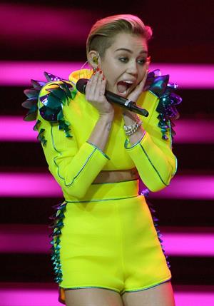 Miley Cyrus – 2013 Bambi Awards in Germany 11/14/13