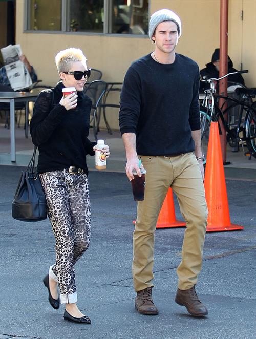 Miley Cyrus Pictures Miley Cyrus at Starbucks in Toluca Lake 12/22/12