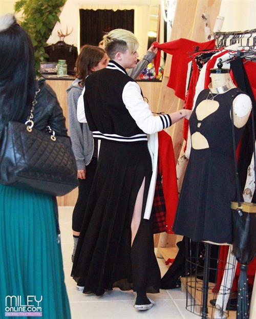 Miley Cyrus shopping at Reformation in West Hollywood 11/9/12