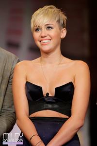 Miley Cyrus on The Tonight Show with Jay Leno 10/12/12 