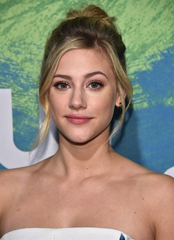 Lili Reinhart