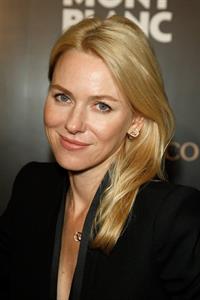 Naomi Watts - Poses during the official opening of the Montblanc Concept Store in Beijing (June 1, 2012)