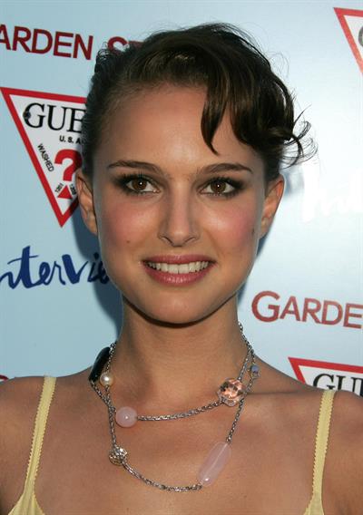 Natalie Portman – “Garden State” LA Premiere 7/14/04  