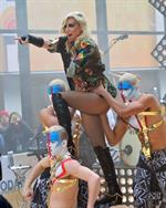 Kesha Performs on the Today Show in New York City (November 20, 2012) 