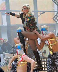 Kesha Performs on the Today Show in New York City (November 20, 2012) 