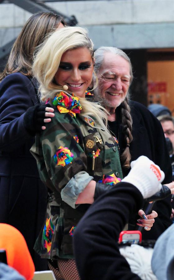 Kesha Performs on the Today Show in New York City (November 20, 2012) 