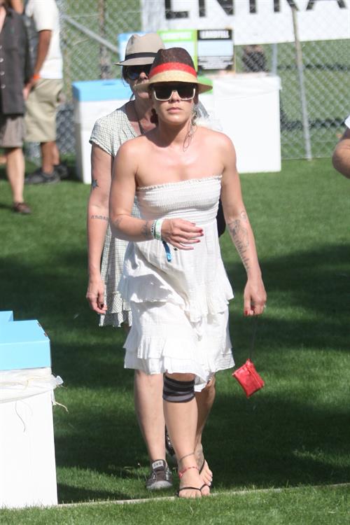 Alecia Moore (Pink) Coachella valley music festival day 1 on April 16, 2010