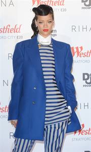 Rihanna Westfield Stratford Lights London Switch On (November 19, 2012) 