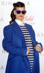 Rihanna Westfield Stratford Lights London Switch On (November 19, 2012) 
