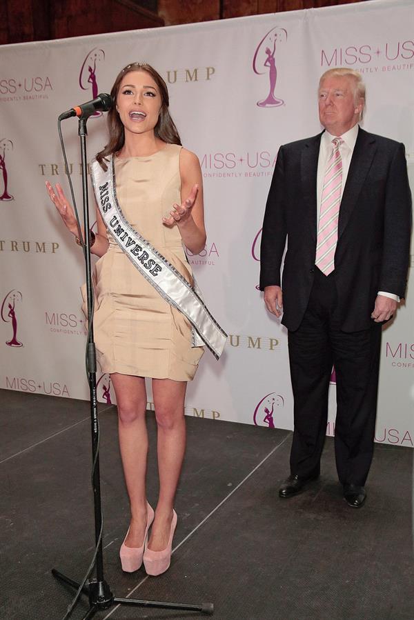 Olivia Culpo Attends the crowning ceremony of the new Miss USA (Jan 9, 2013) 