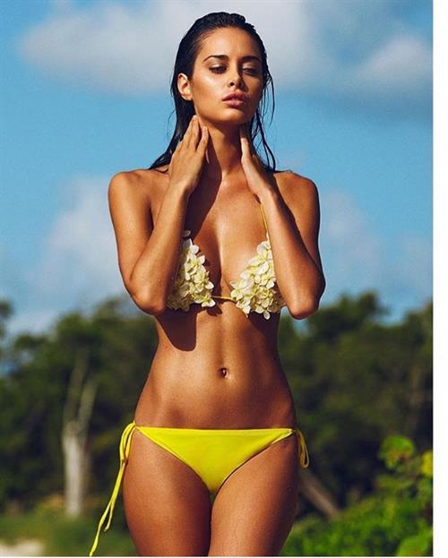 Susanna Canzian in a bikini