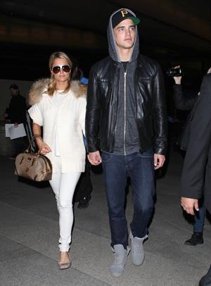 Paris Hilton arrives at Los Angeles International Airport (02.02.2013) 