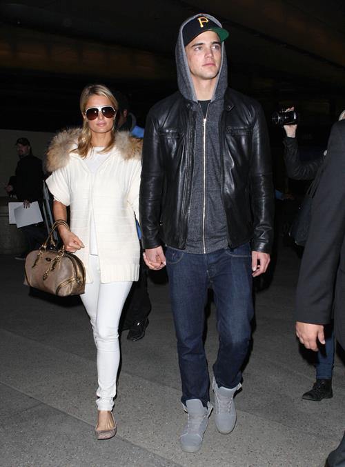Paris Hilton Pictures Paris Hilton arrives at Los Angeles International Airport (02.02.2013)