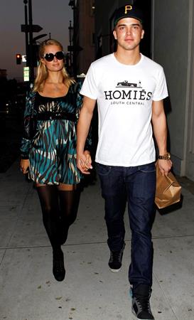 Paris Hilton Stops by Il Pastaio in Beverly Hills March 4, 2013 