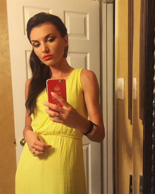 Lana Alexandra taking a selfie