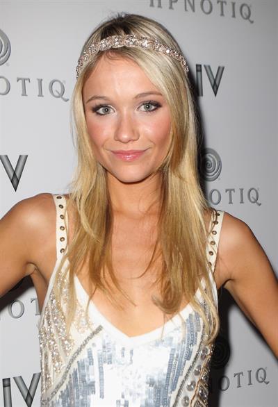Katrina Bowden