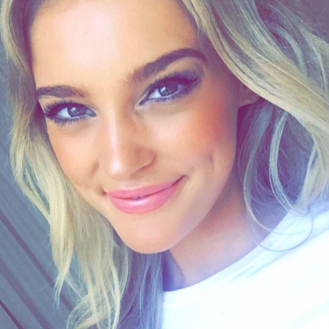 Georgia Gibbs taking a selfie