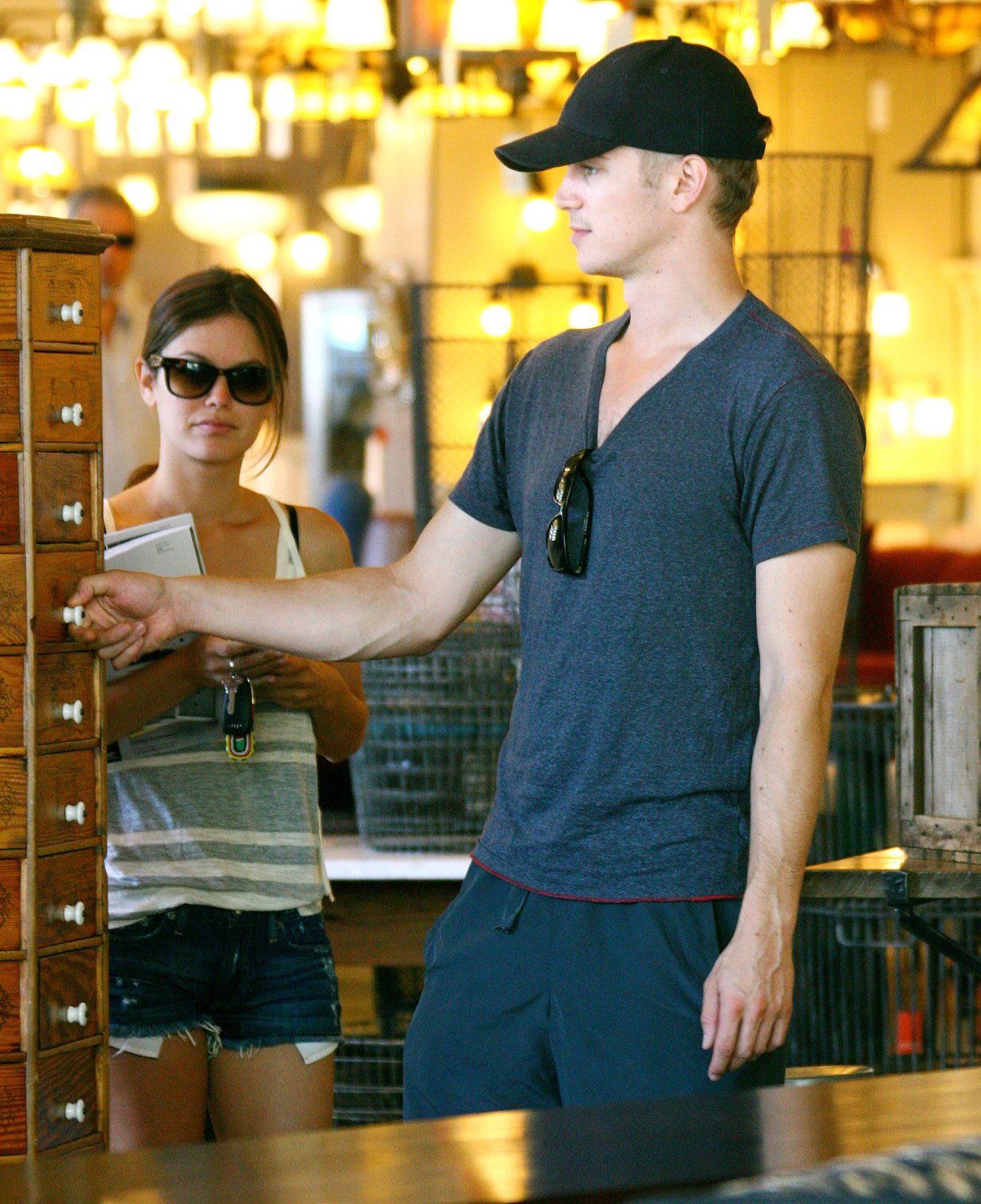 Rachel Bilson - Goes for some shopping with Hayden in L.A. (July 14, 2012)