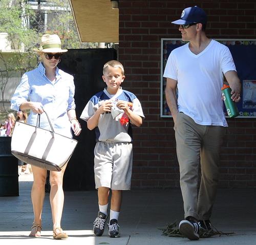 Reese Witherspoon Plays football with husband in Los Angeles (May 11, 2013) 
