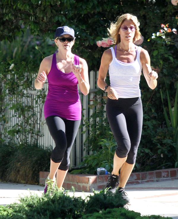 Reese Witherspoon - Jogs with a friend in Brentwood (29.05.2013) 