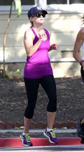Reese Witherspoon - Jogs with a friend in Brentwood (29.05.2013) 