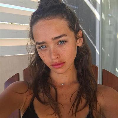 Carolina Sanchez taking a selfie