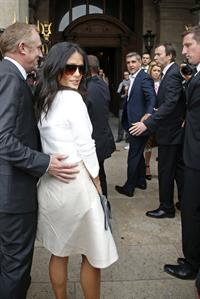 Salma Hayek at the Stella McCartney fashion show at Paris Fashion Week - Sep. 30, 2013 