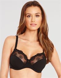 Talita Correa in lingerie