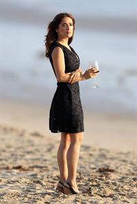 Salma Hayek on the “How to Make Love Like an Englishman” set candids in Los Angeles, November 4, 2013 