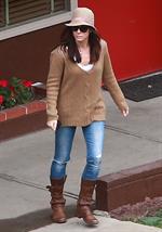 Sandra Bullock - Afternoon school run in Los Angeles (20.02.2013) 