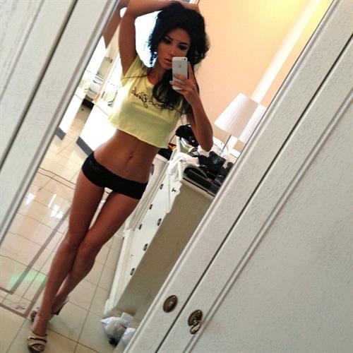 Svetlana Bilyalova taking a selfie