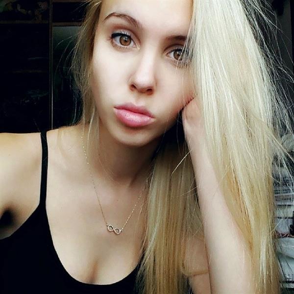 Maria Domark taking a selfie