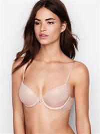 Robin Holzken in lingerie