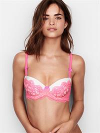 Robin Holzken in lingerie