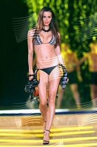 Nina Moric in a bikini